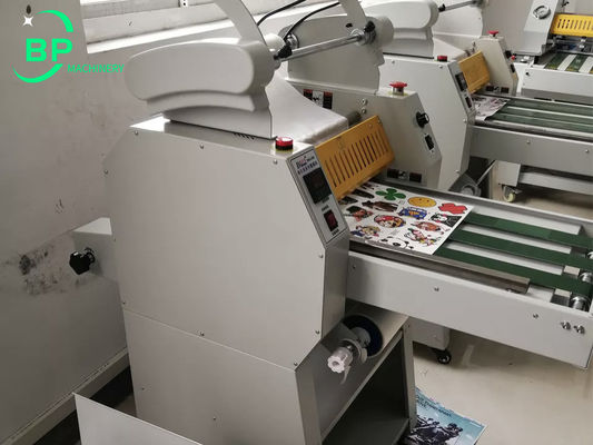 Professional Film Laminating Machine For Max A3 Paper Size Single Side Lamination