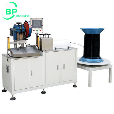 Máquina de fabricação e moldagem de cabos de calendário HFM500