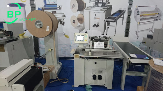 Máquina de Encadernação e Fechamento de Calendários com Arame Duplo DWM520 Com Dispositivo de Alimentação de Gancho para Calendário